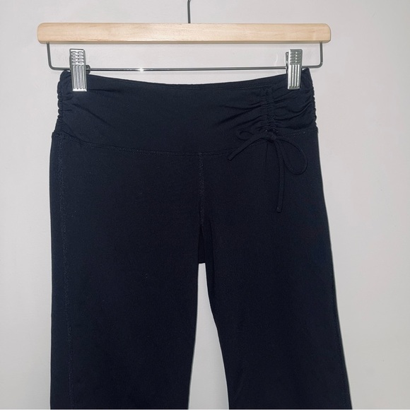 Prana Long Shorts Women's Size Extra Small XS Black Capris Cropped Ruching Tie - Picture 3 of 8